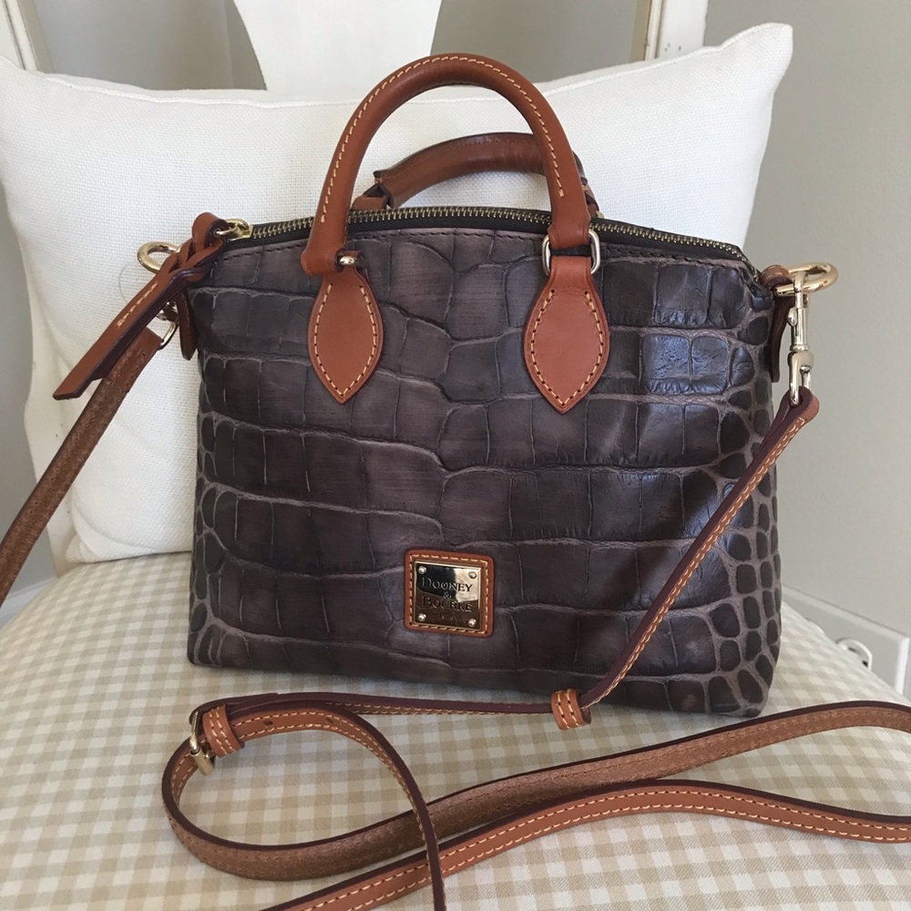 Dooney & Bourke crossbody satchel NWT with detachable straps and dust bag